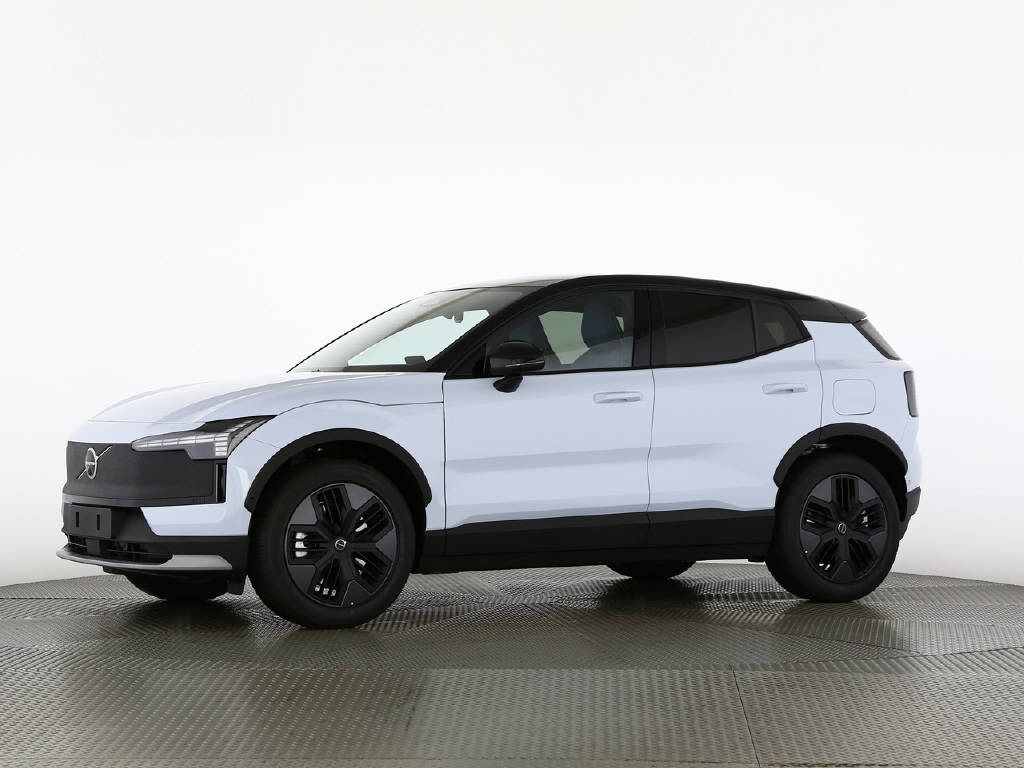 VOLVO EX 30 Cross Country P8 Ultra AWD-image-24