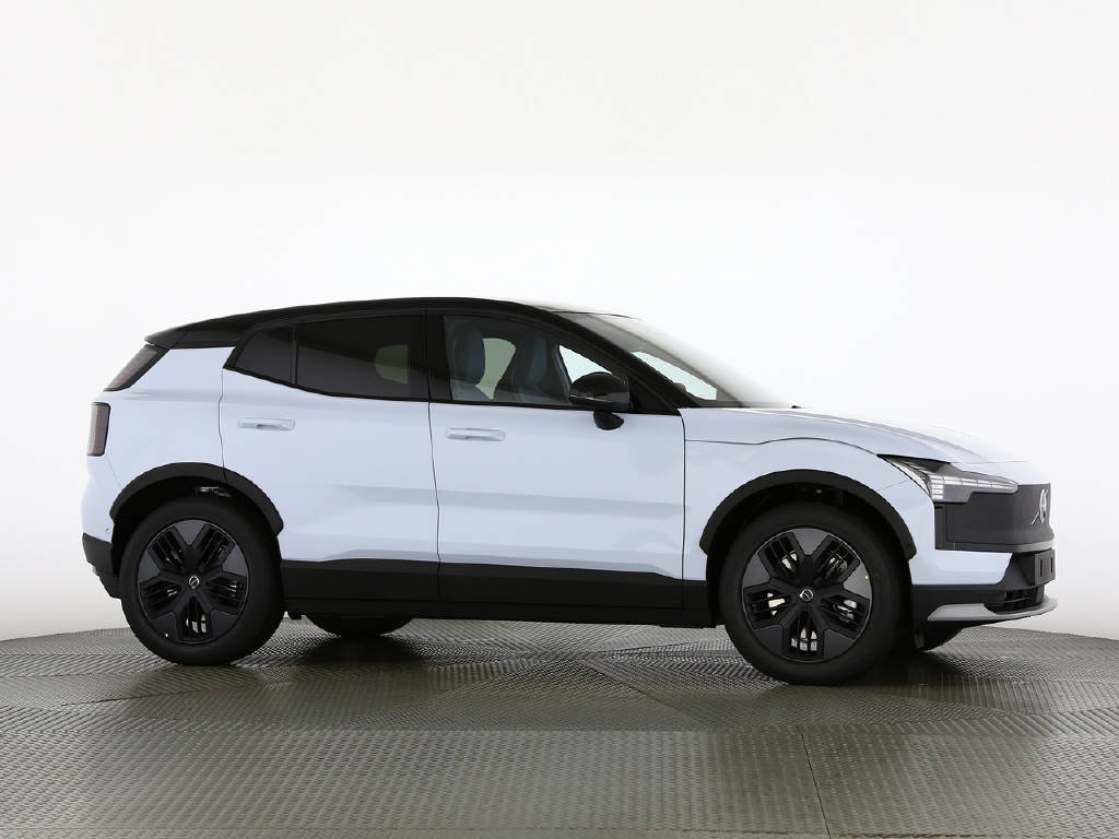 VOLVO EX 30 Cross Country P8 Ultra AWD-image-14