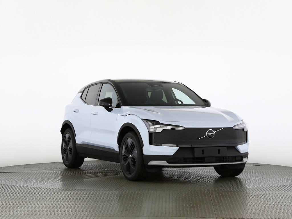 VOLVO EX 30 Cross Country P8 Ultra AWD-image-17