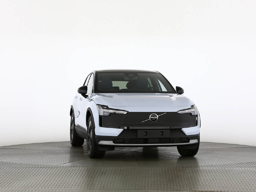 VOLVO EX 30 Cross Country P8 Ultra AWD-image-18