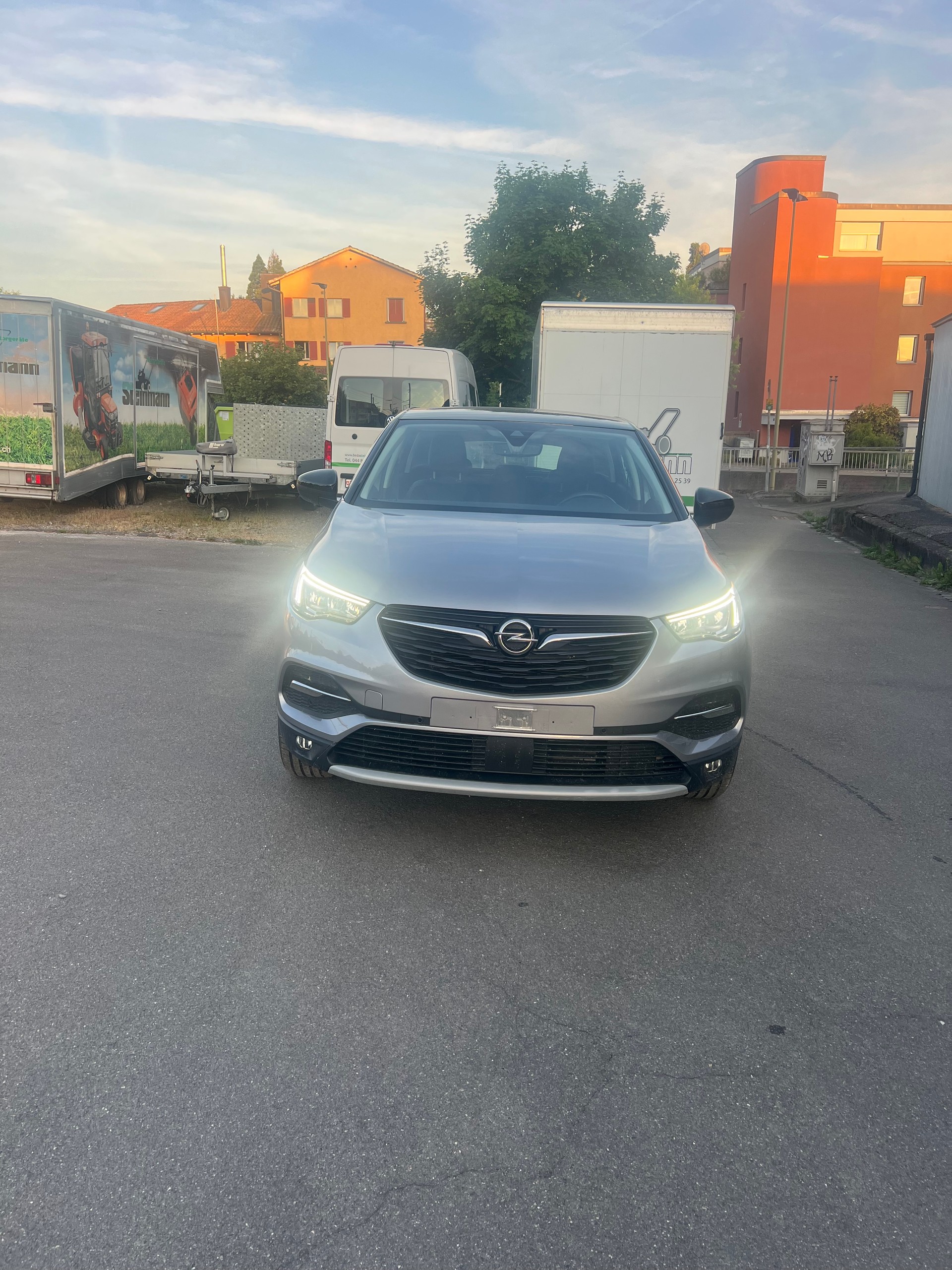 OPEL Grandland X 1.6 Hybrid4 Ultimate Automatik