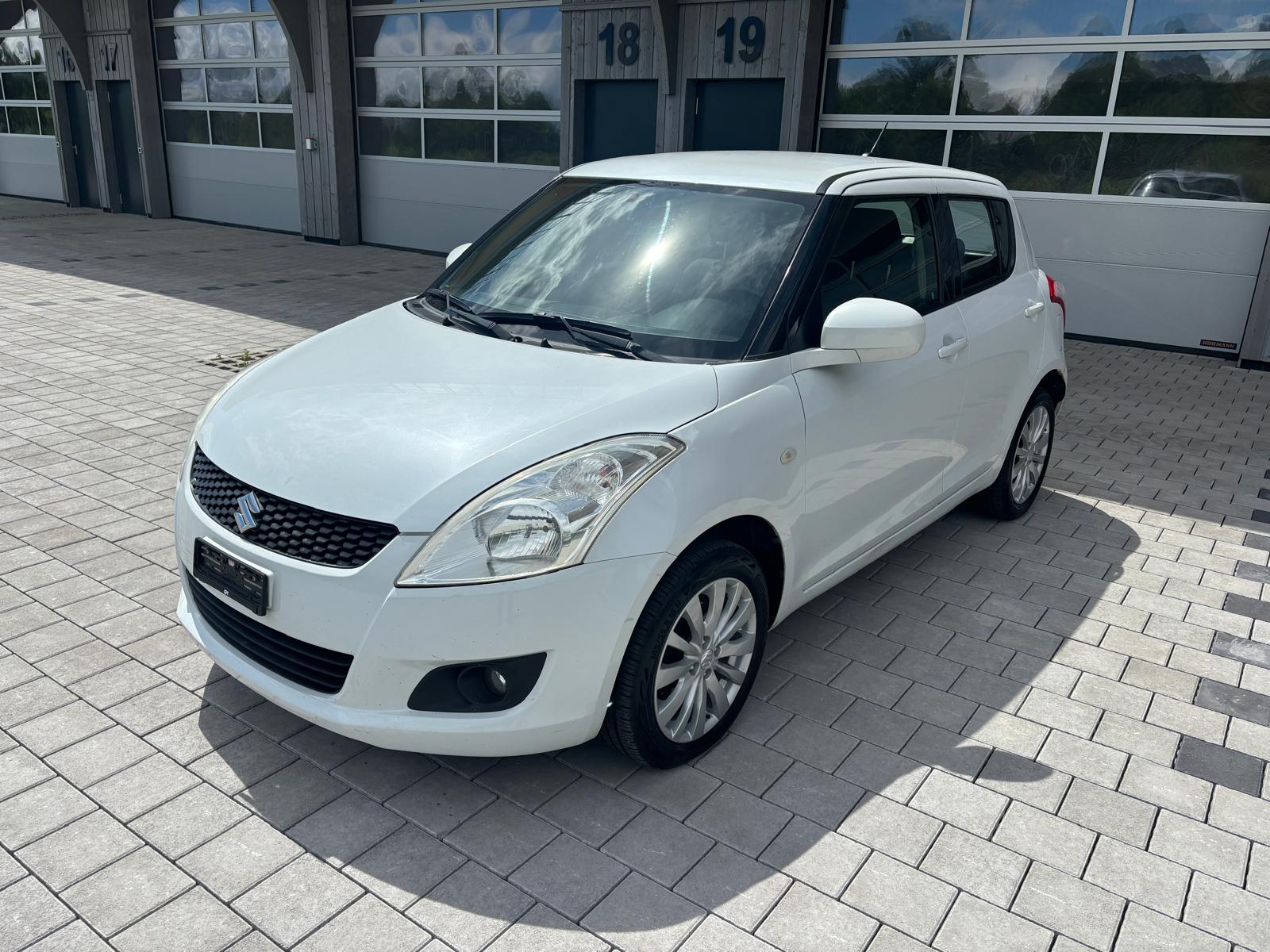 SUZUKI Swift 1.2i 16V GL Top 4x4-image-2