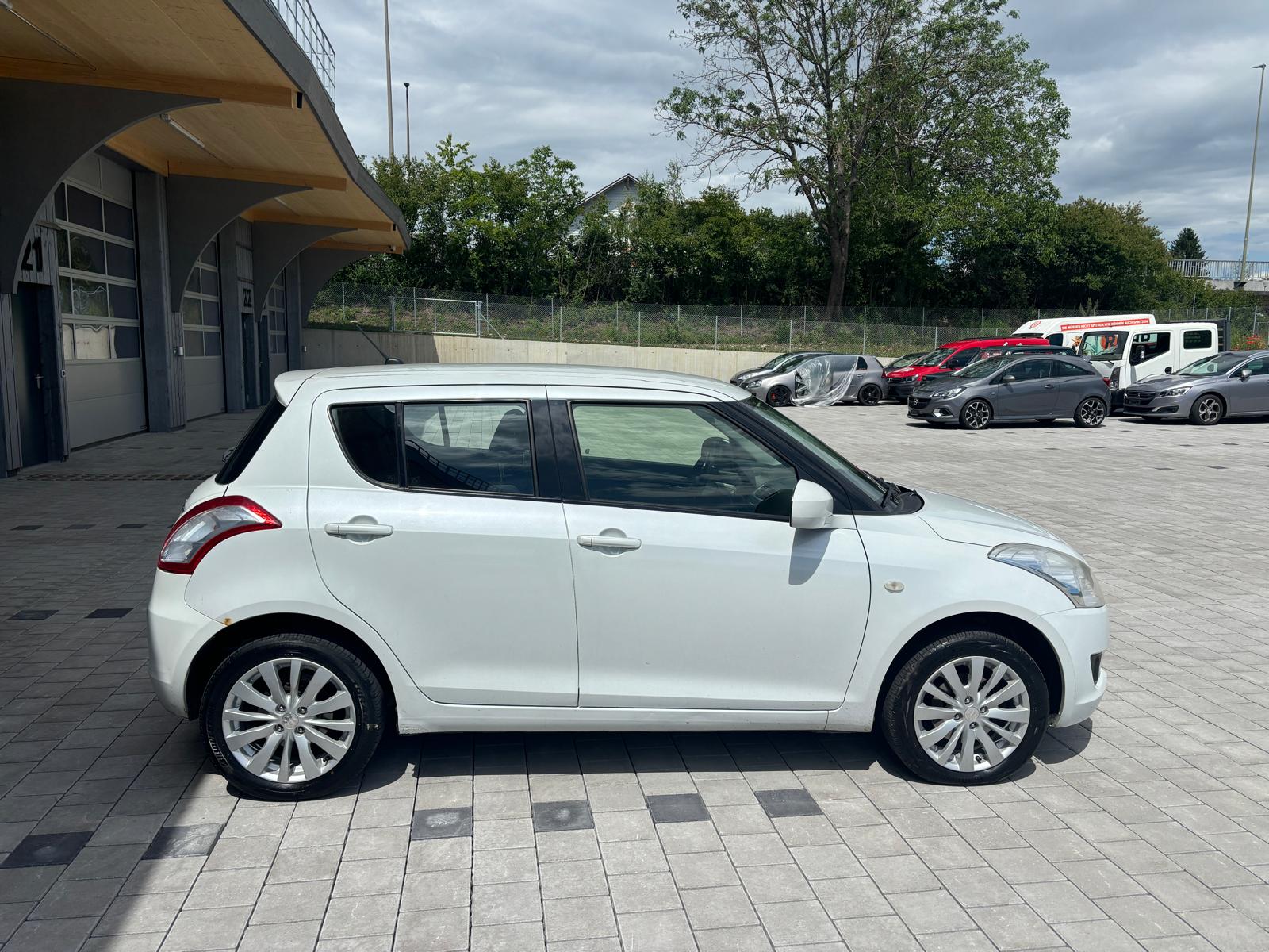 SUZUKI Swift 1.2i 16V GL Top 4x4-image-5