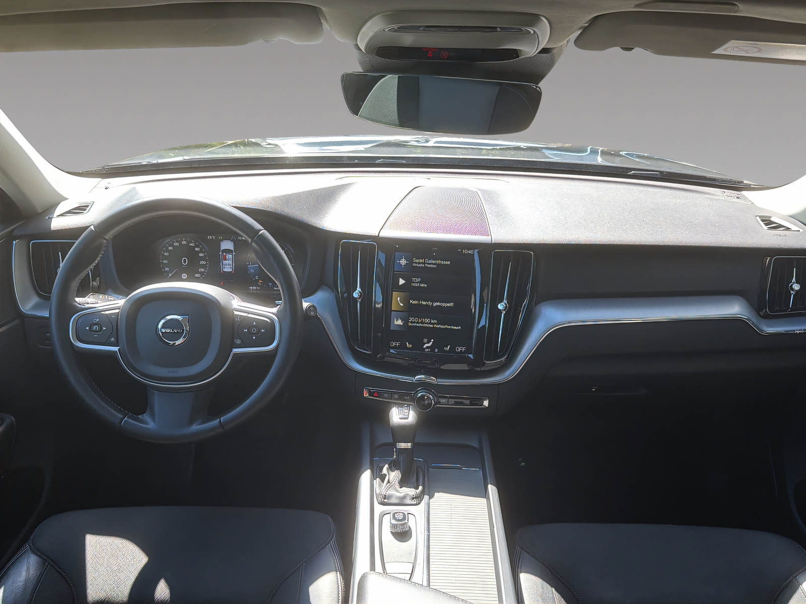 VOLVO XC60 2.0 D4 Momentum AWD-image-7
