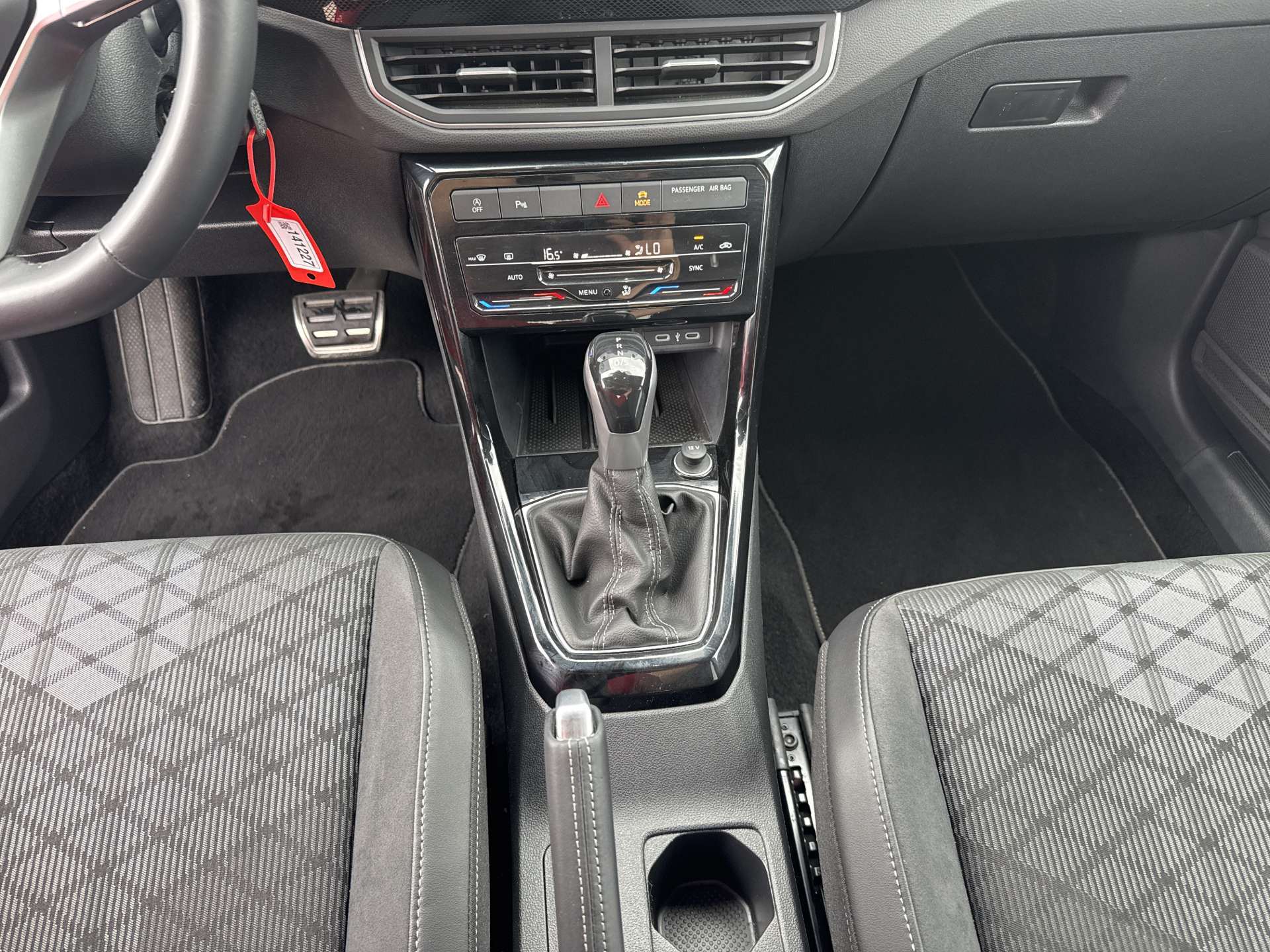 VW T-Cross 1.0 TSi EVO R-Line DSG-Automat-image-11