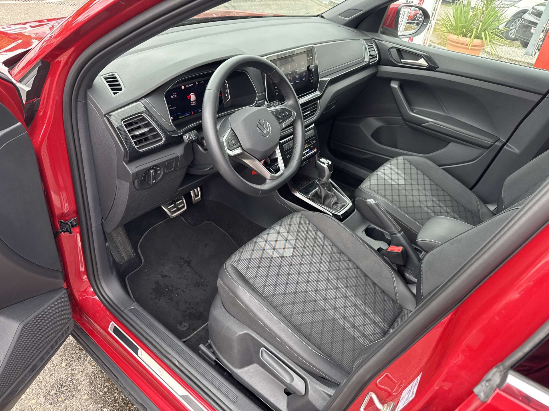 VW T-Cross 1.0 TSi EVO R-Line DSG-Automat-image-5