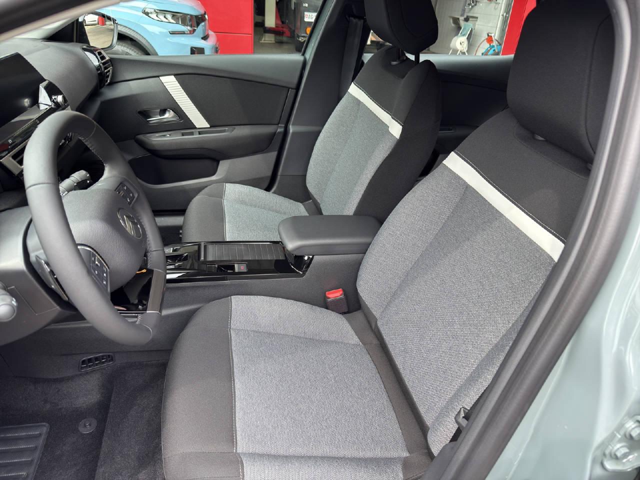 CITROEN C4 1.2 Hybrid You-image-4