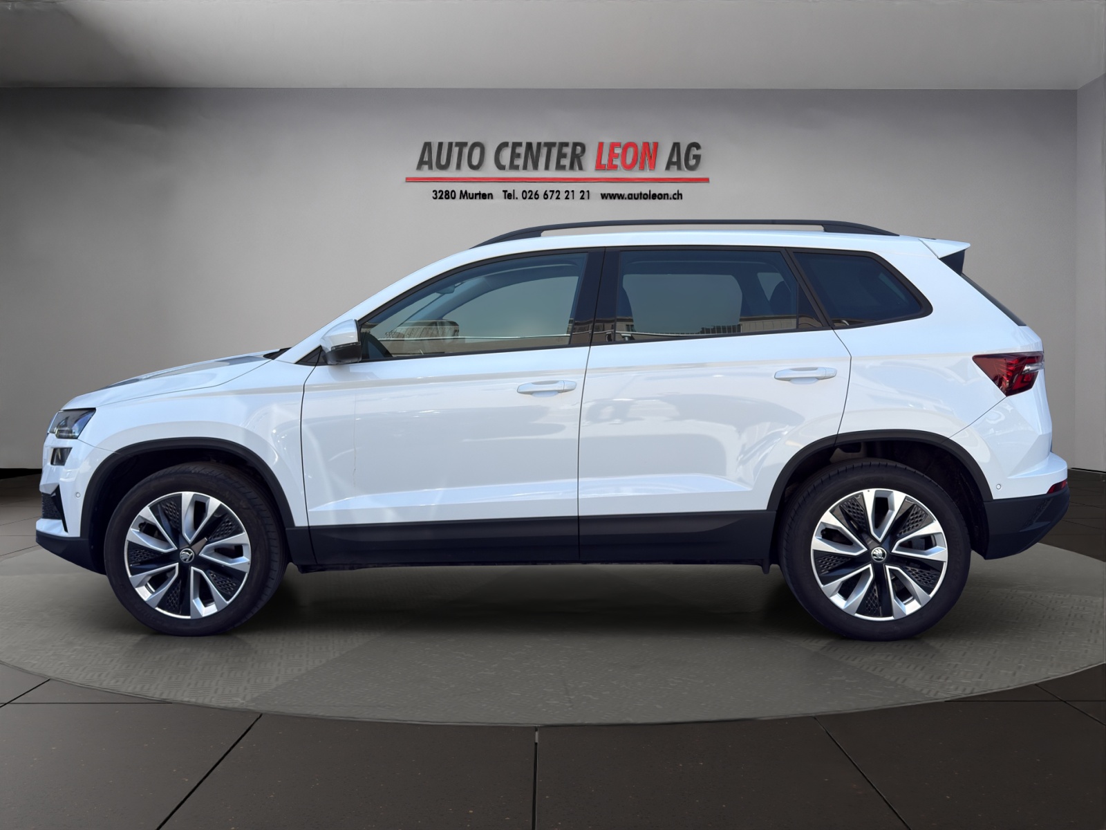 SKODA Karoq 2.0 TDI CR Style 4x4 DSG-image-2