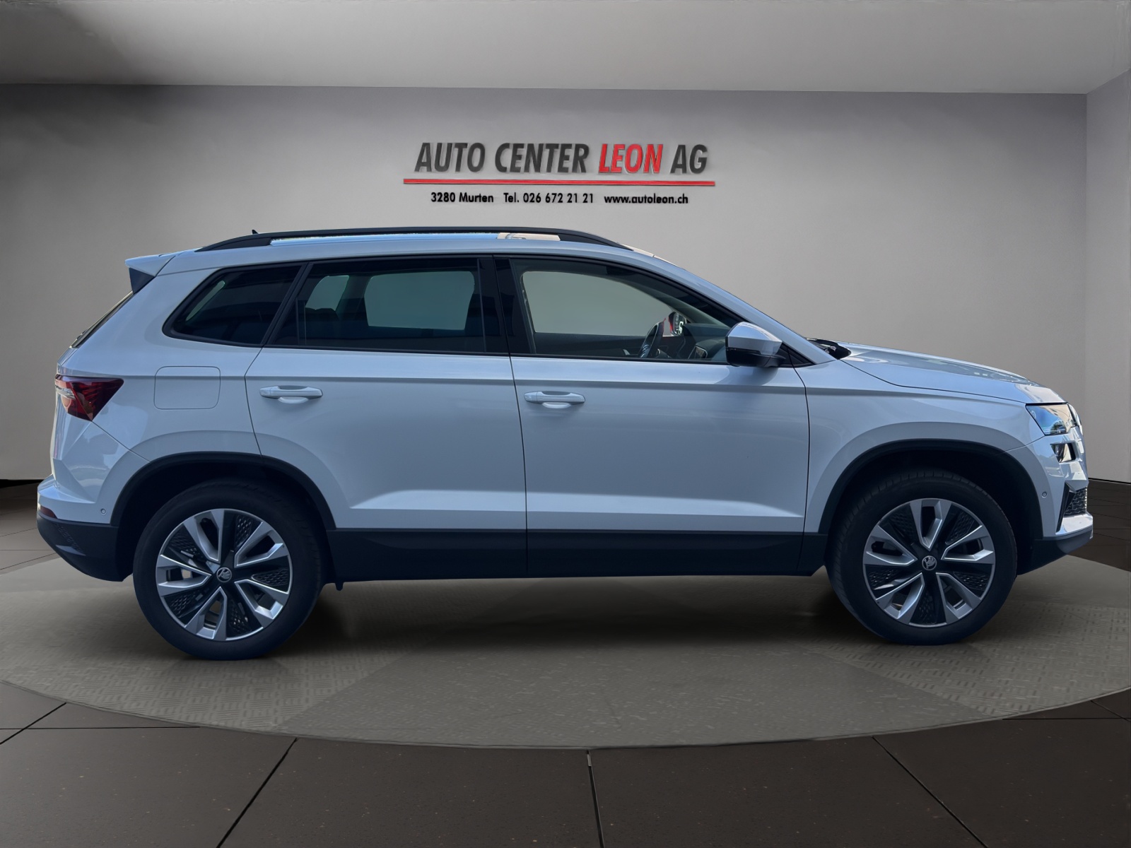 SKODA Karoq 2.0 TDI CR Style 4x4 DSG-image-6