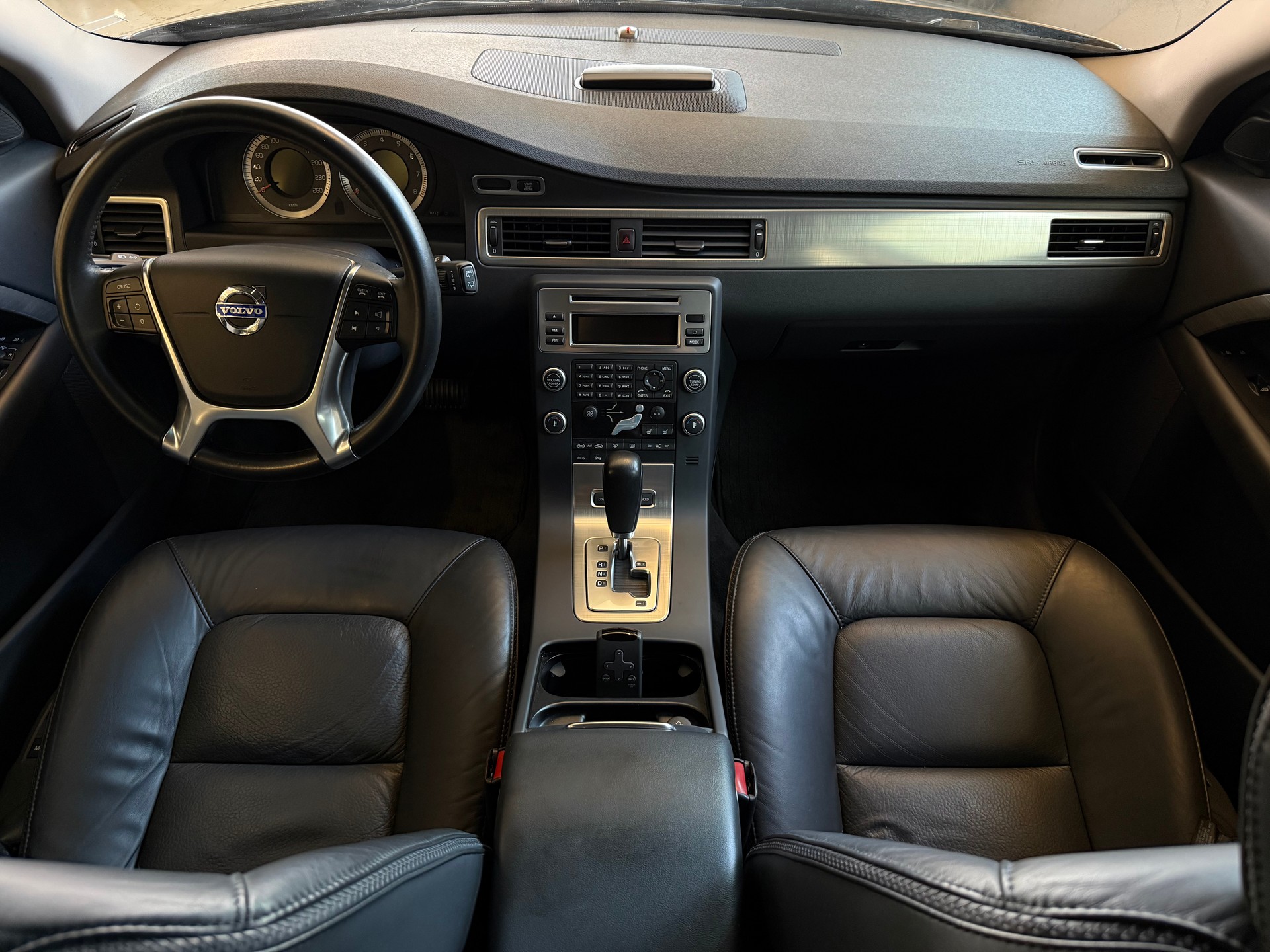 VOLVO XC70 T6 AWD Summum Geartronic-image-12