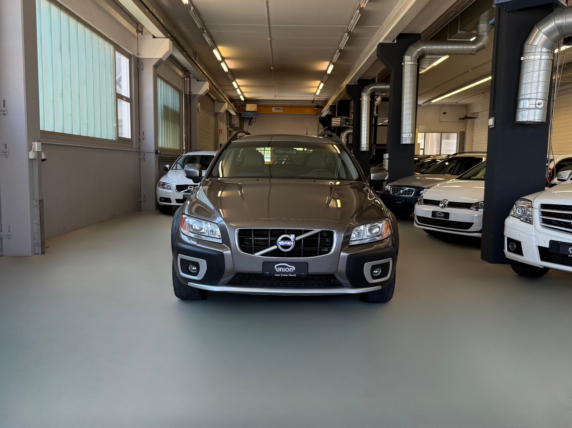 VOLVO XC70 T6 AWD Summum Geartronic-image-2