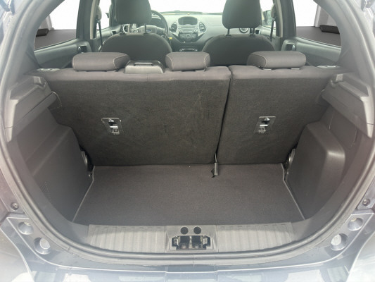 FORD KA+ 1.2 White Edition-image-9