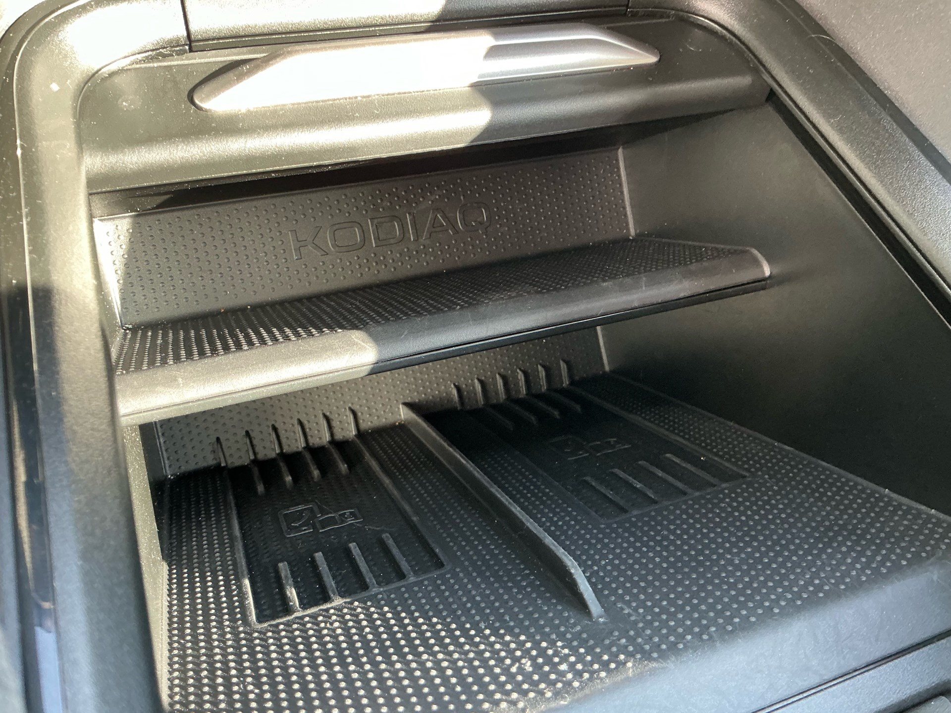 SKODA Kodiaq 2.0 TDI 193 PS 4x4 SELECTION *** 7 - SITZER & ANHÄNGEKUPPLUNG ***-image-22