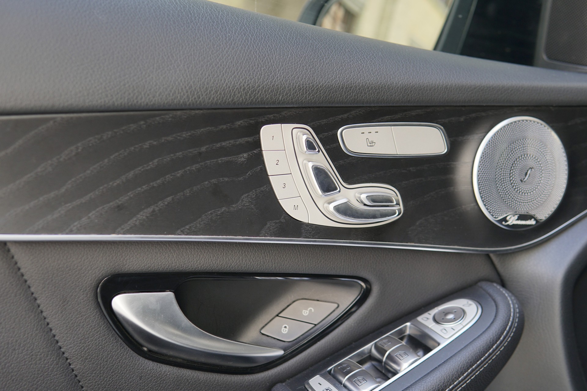 MERCEDES-BENZ GLC Coupé 350 e AMG Line 4Matic 7G-Tronic-image-14