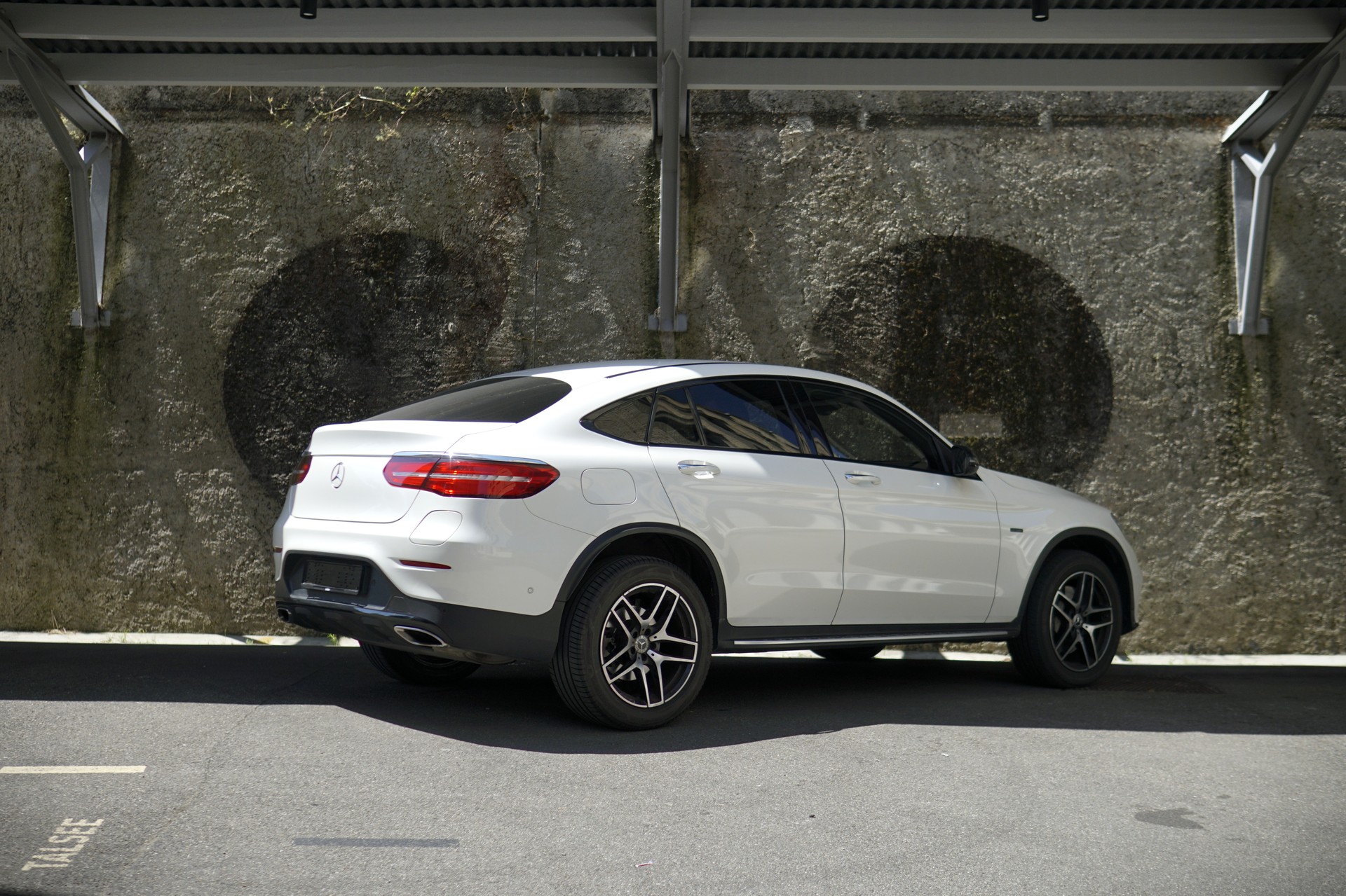 MERCEDES-BENZ GLC Coupé 350 e AMG Line 4Matic 7G-Tronic-image-3