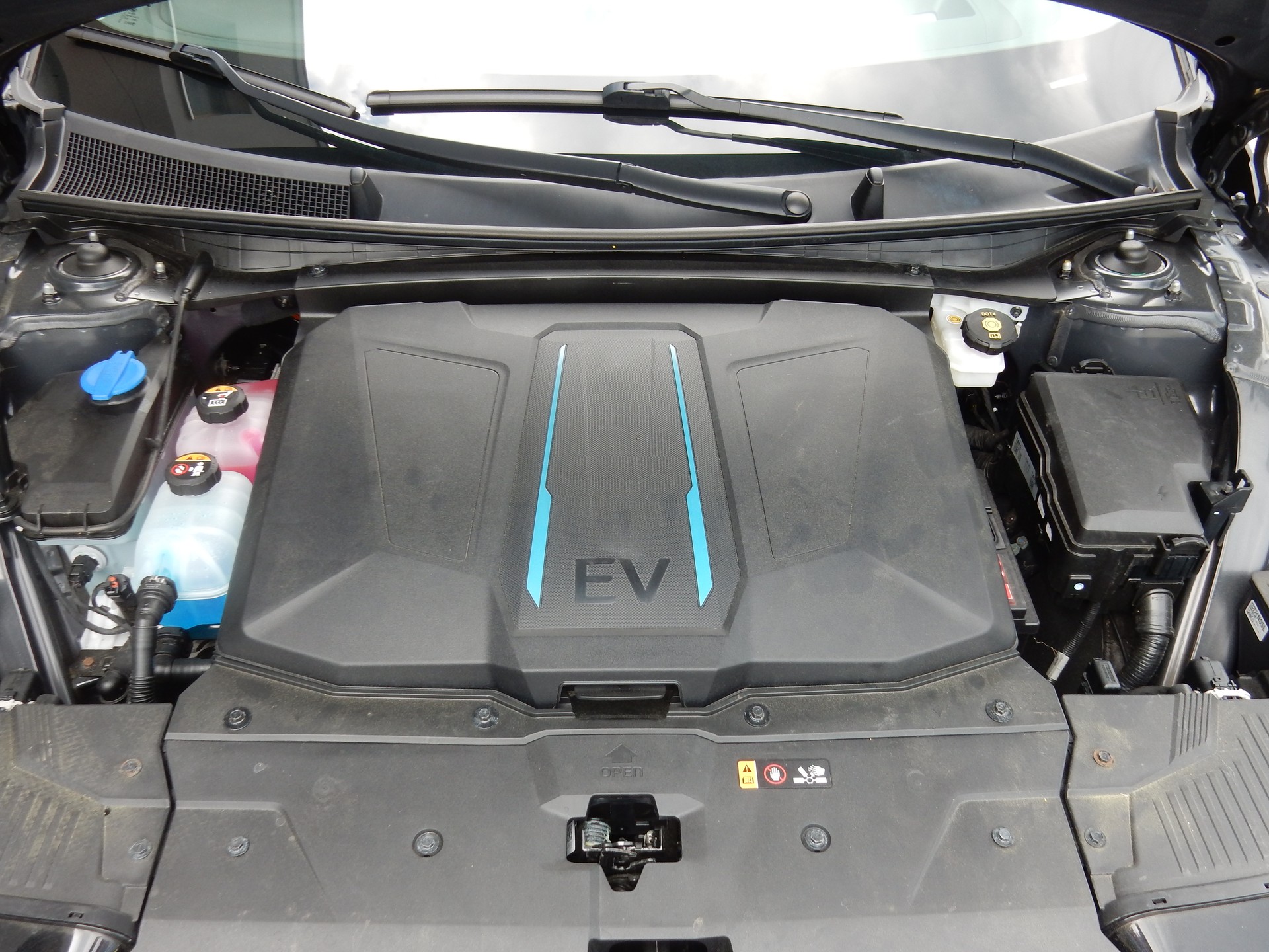 HYUNDAI Ioniq 5 72kWh First Edition 4WD-image-25