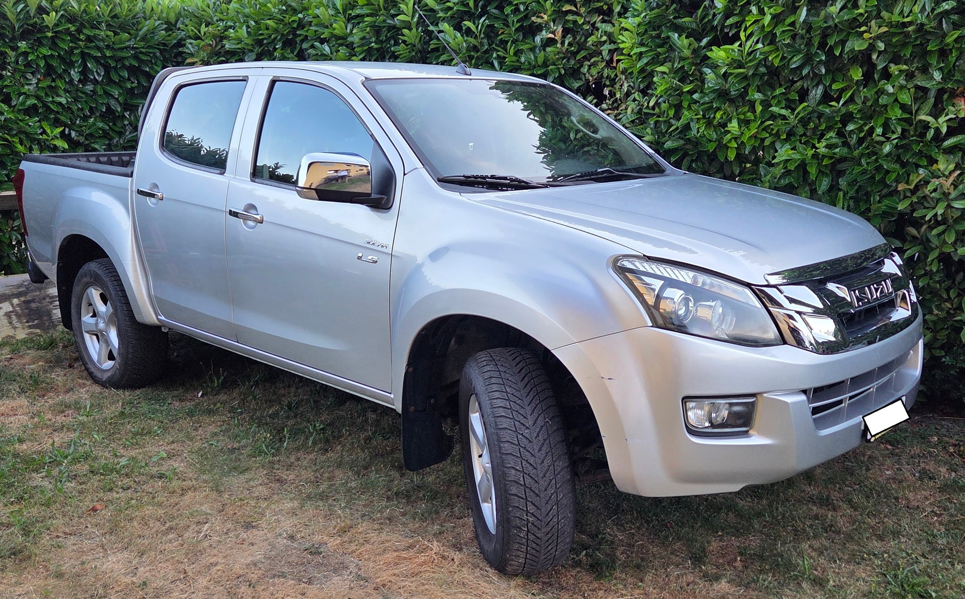 ISUZU 2.5 TDi Solar 4x4-image-1