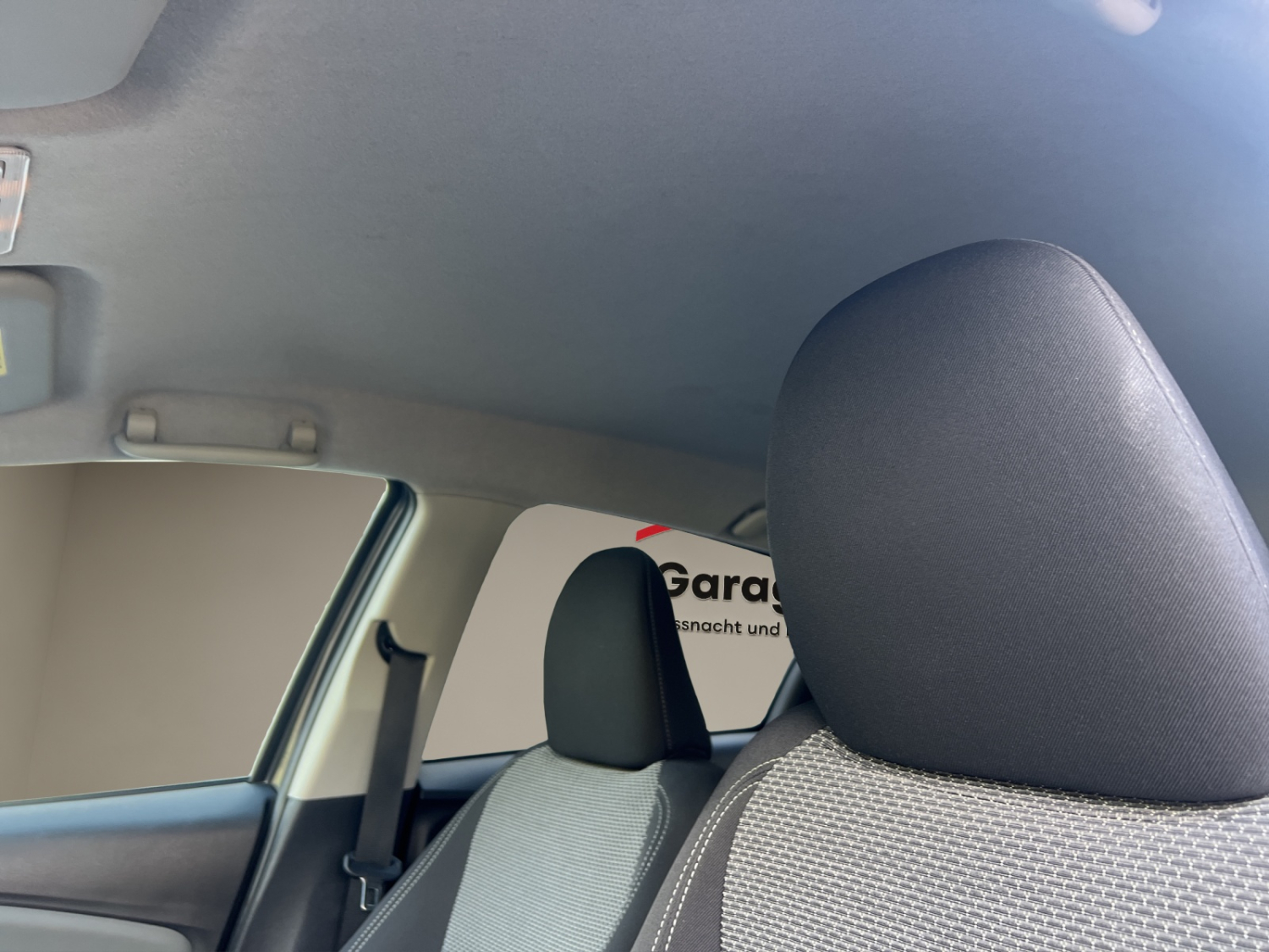 TOYOTA Yaris 1.5 VVT-i HSD Trend-image-16