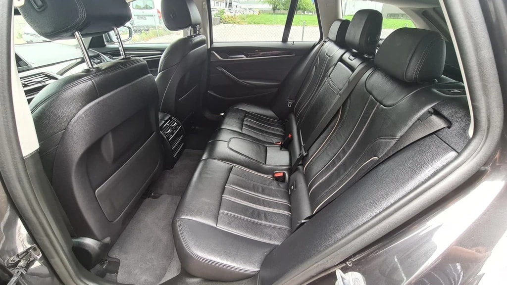 BMW 520d xDrive Touring Sport Line Steptronic ** Voll-Leder ** Gr-Navi ** RF-Kamera ** Sitzheizung ** Frisch Ab MFK & Service **-image-15