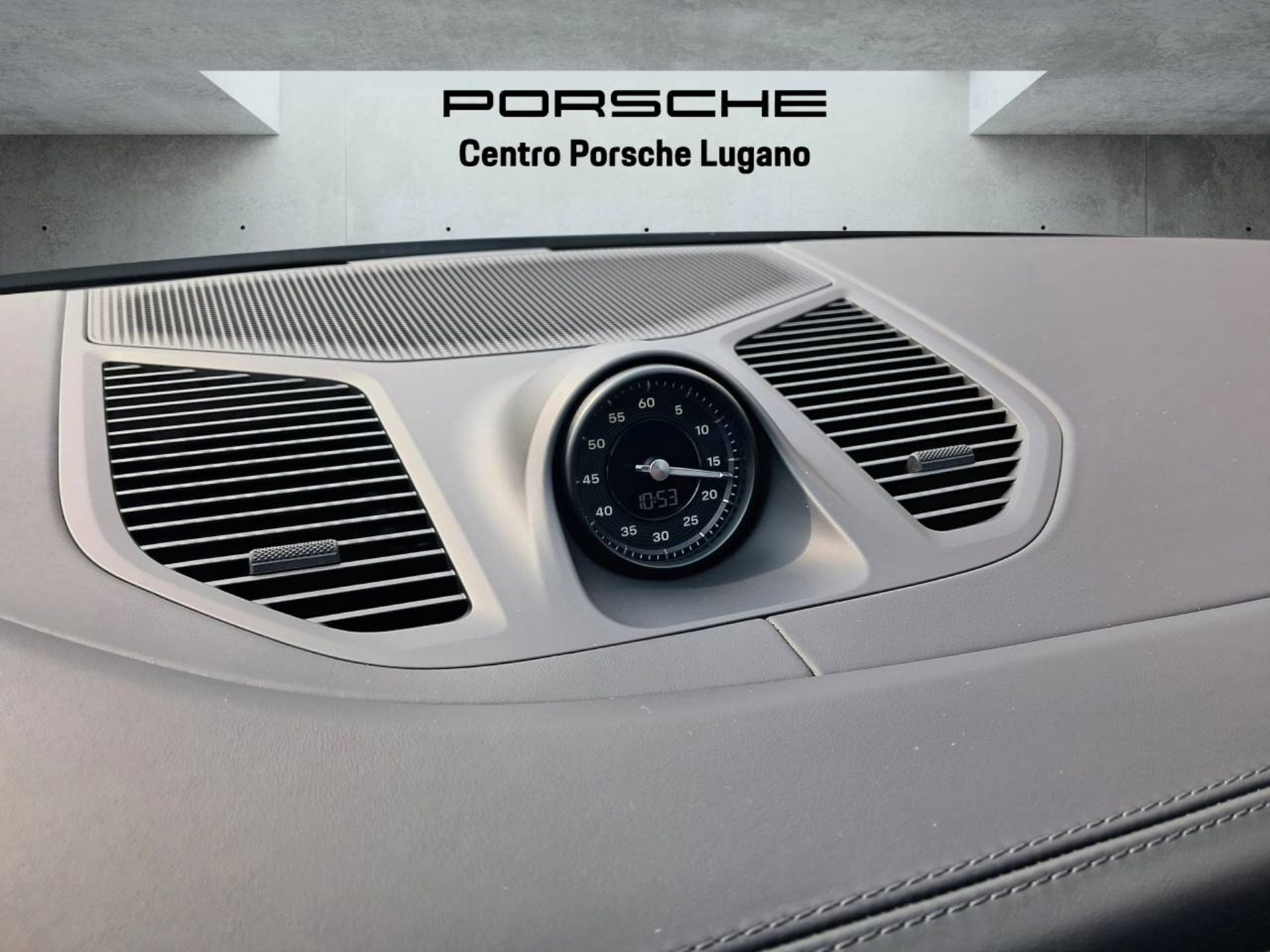PORSCHE Cayenne E-Hybrid-image-20