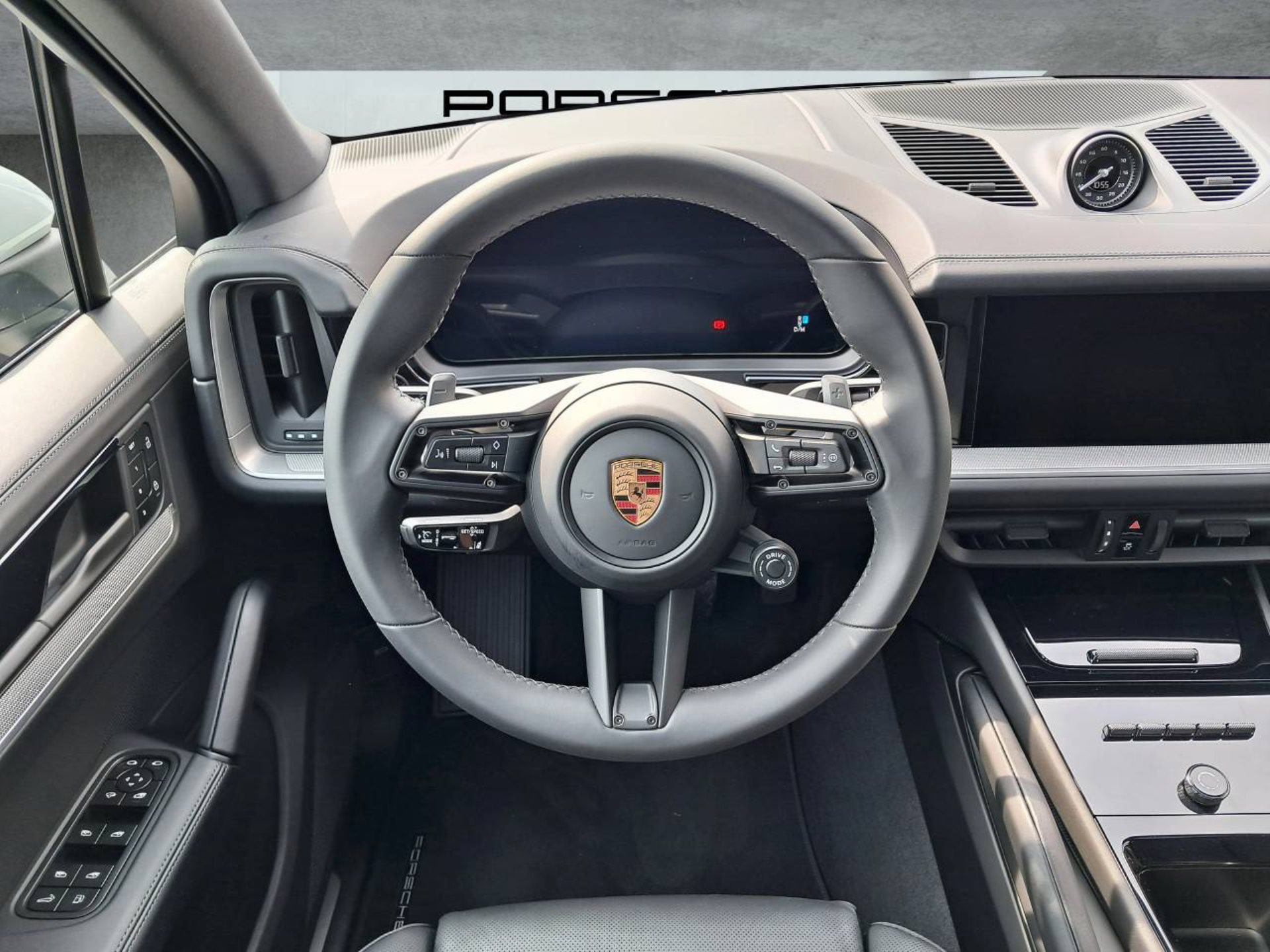 PORSCHE Cayenne E-Hybrid-image-12