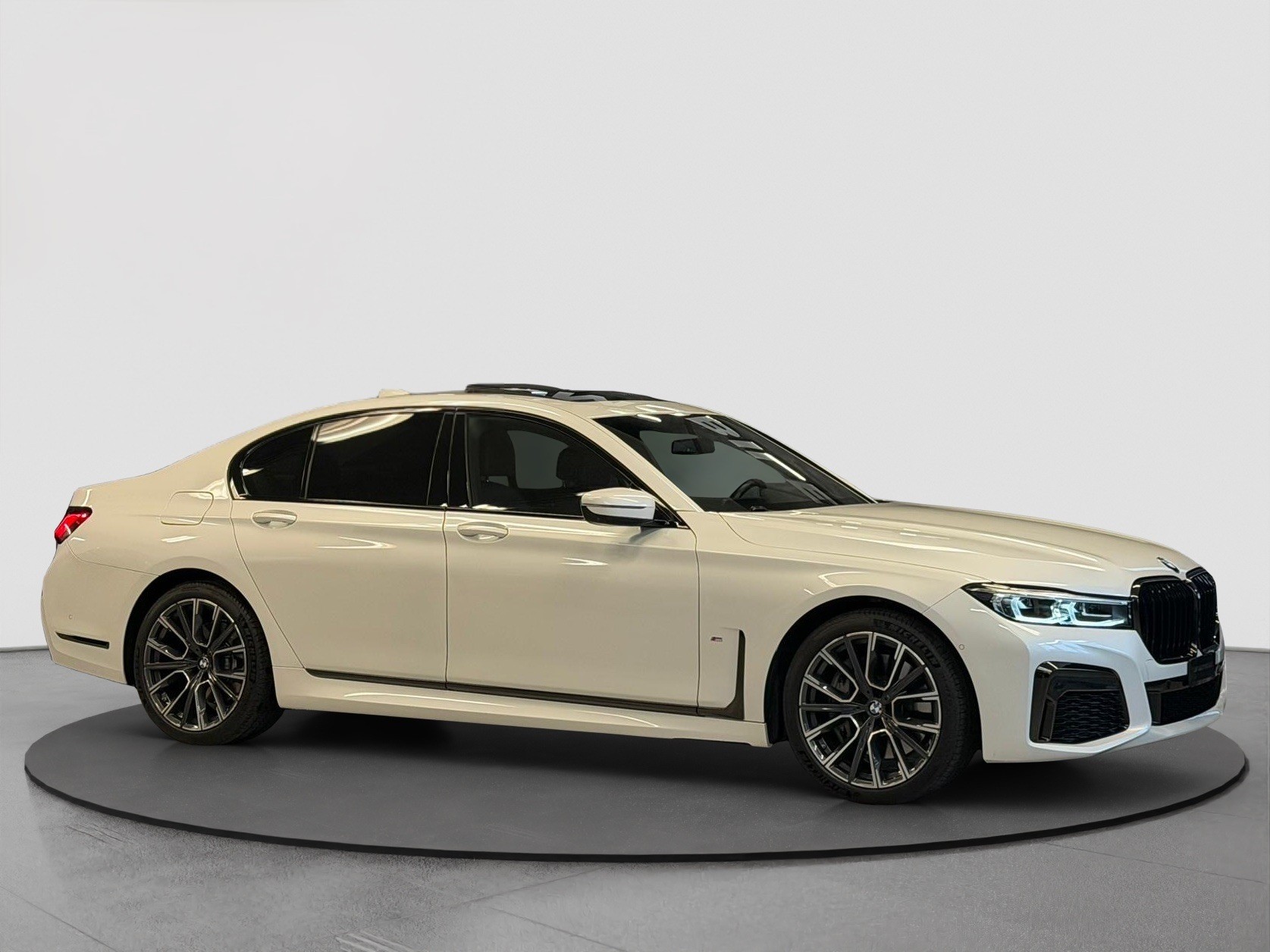 BMW 745Le xDrive Steptronic-image-5