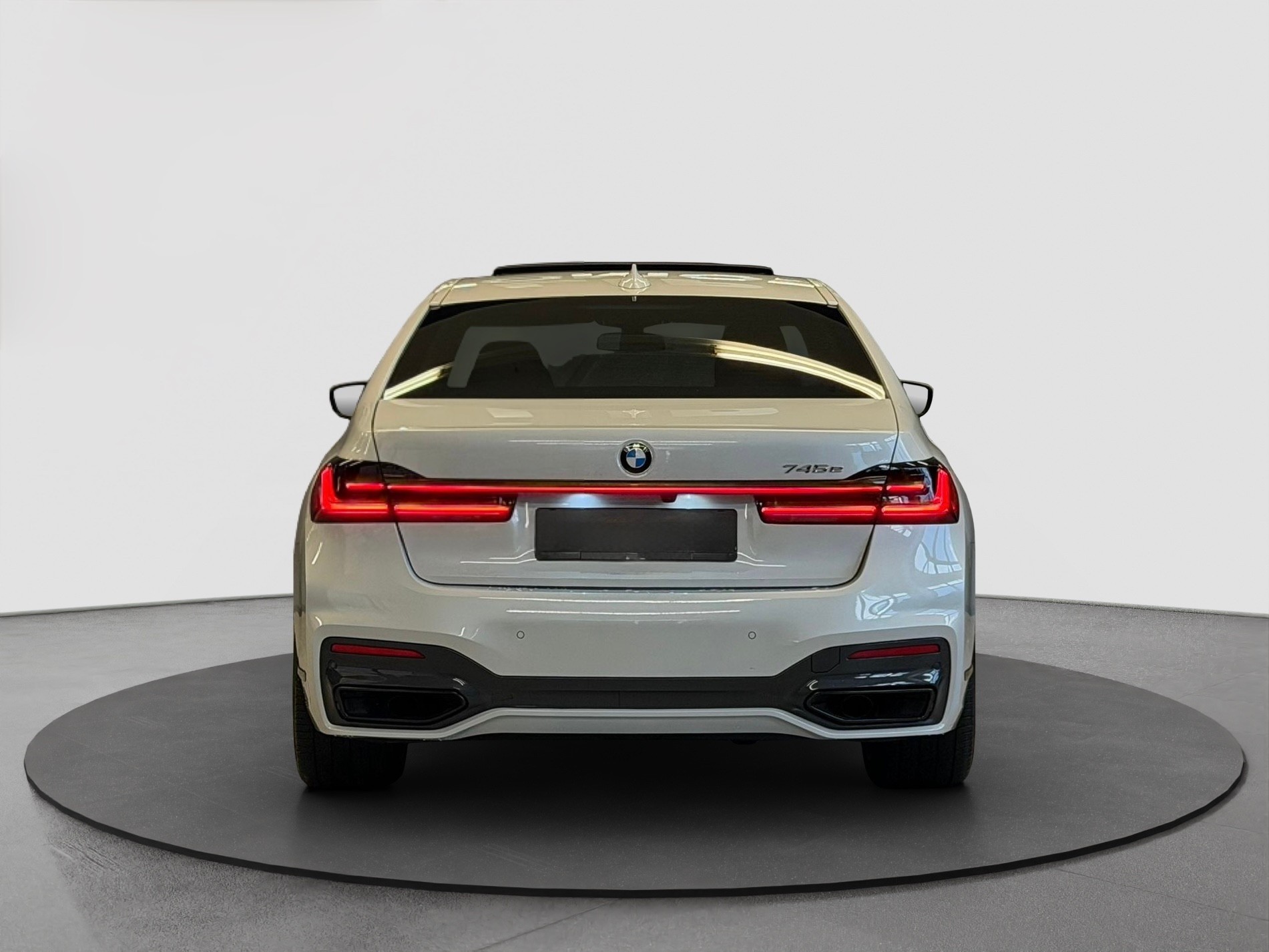 BMW 745Le xDrive Steptronic-image-3