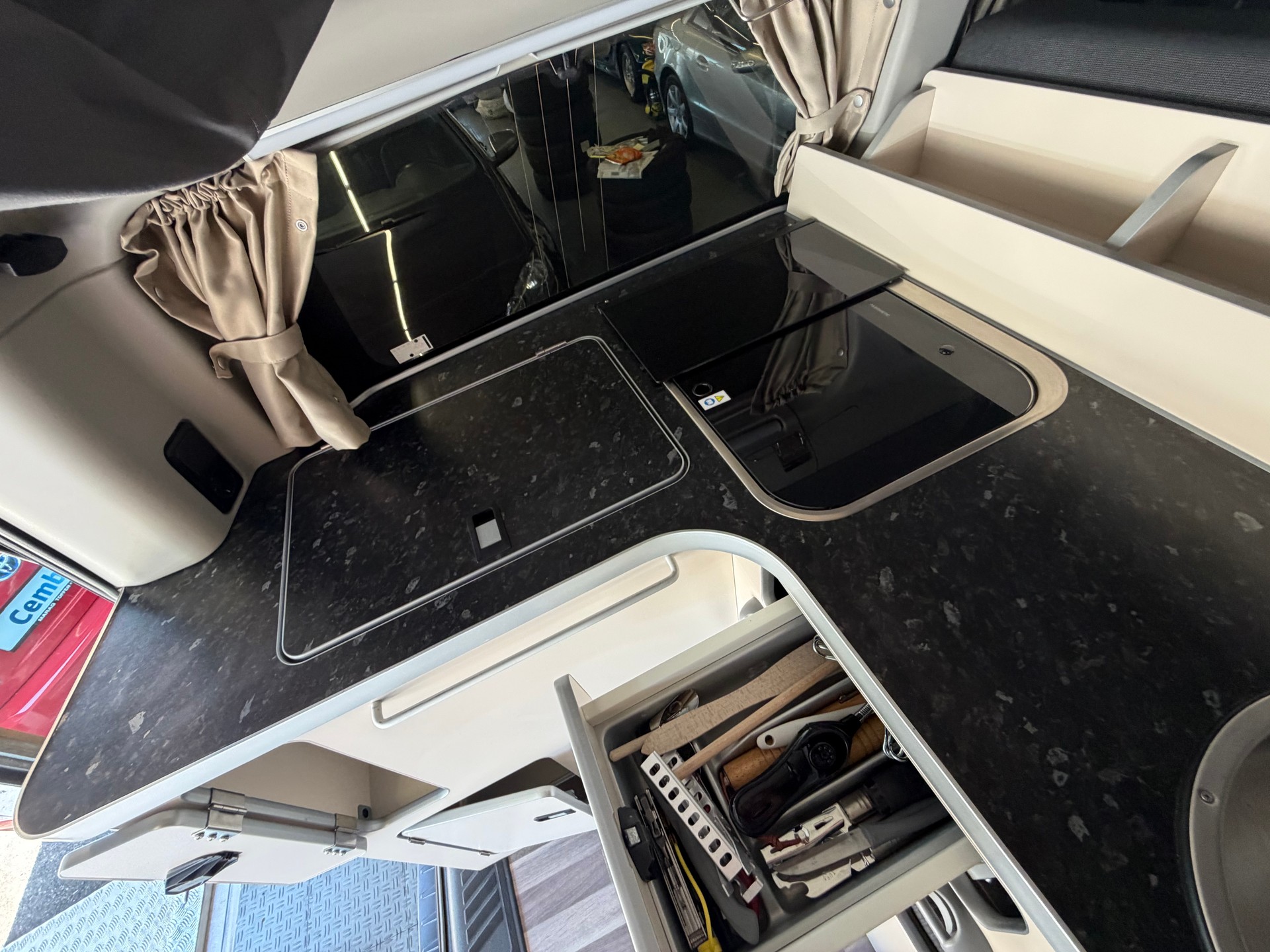 FORD Transit Custom 310 L1H1 Trend SelectShift A-image-14
