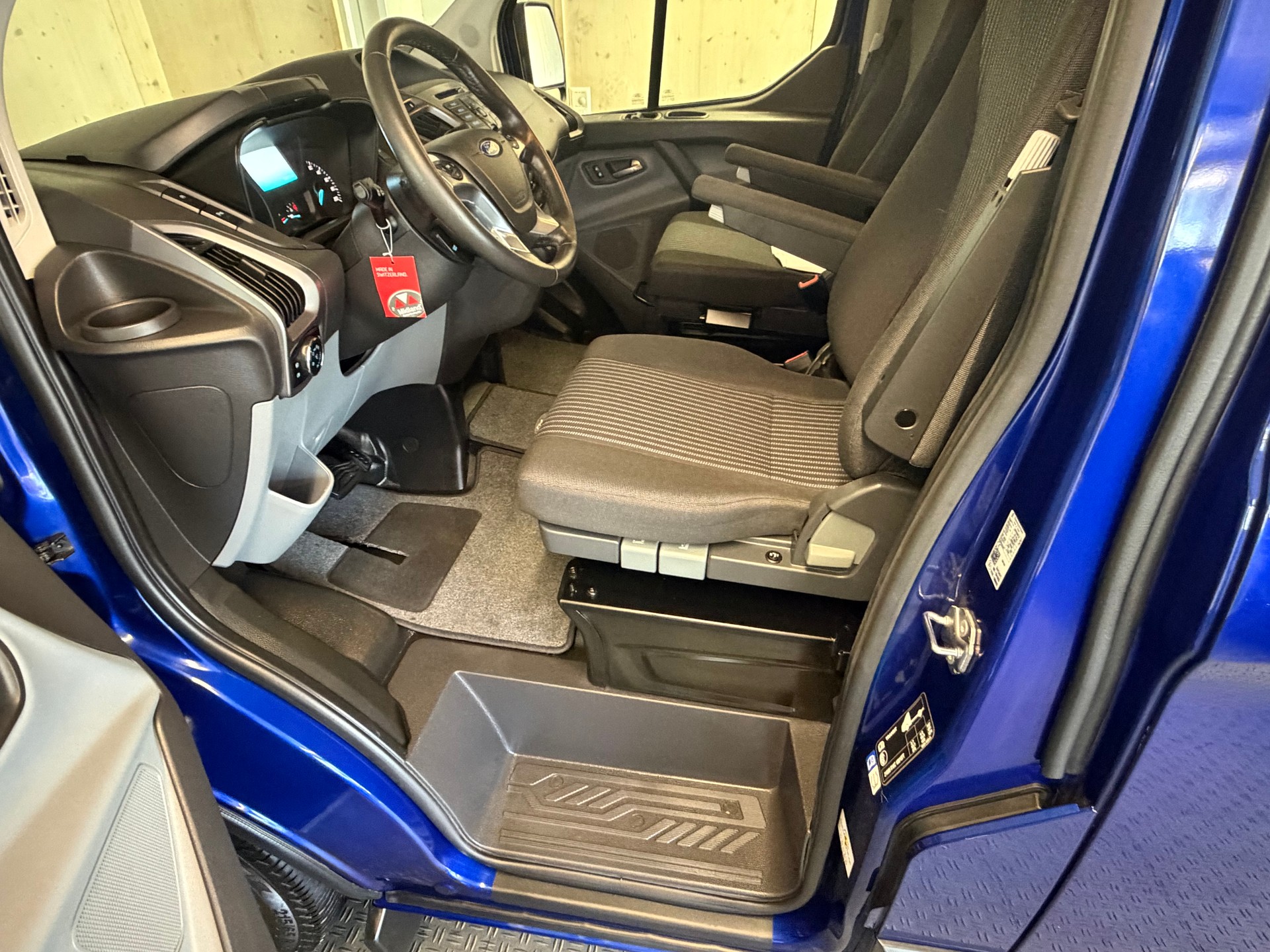 FORD Transit Custom 310 L1H1 Trend SelectShift A-image-9