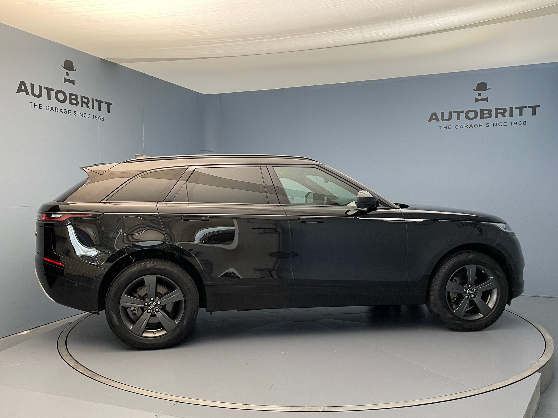 LAND ROVER Range Rover Velar 2.0 T S-image-2