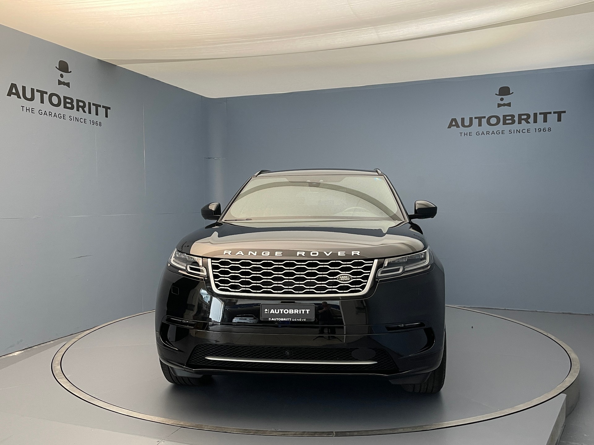 LAND ROVER Range Rover Velar 2.0 T S-image-1