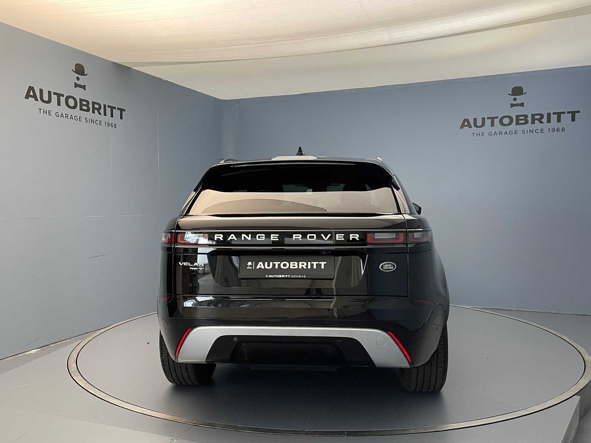 LAND ROVER Range Rover Velar 2.0 T S-image-4