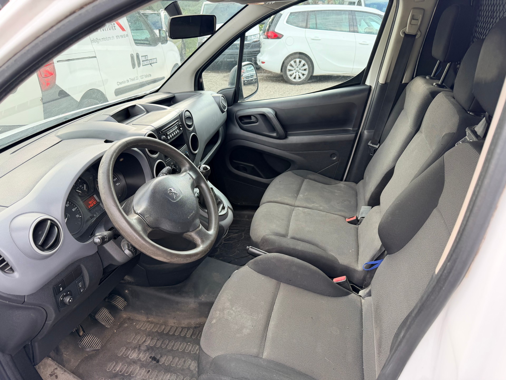 PEUGEOT Partner 1.6 VTi Active-image-6