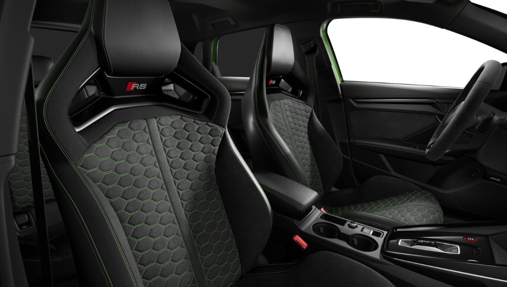 AUDI RS3 Sportback 2.5 TSI quattro S-tronic-image-4