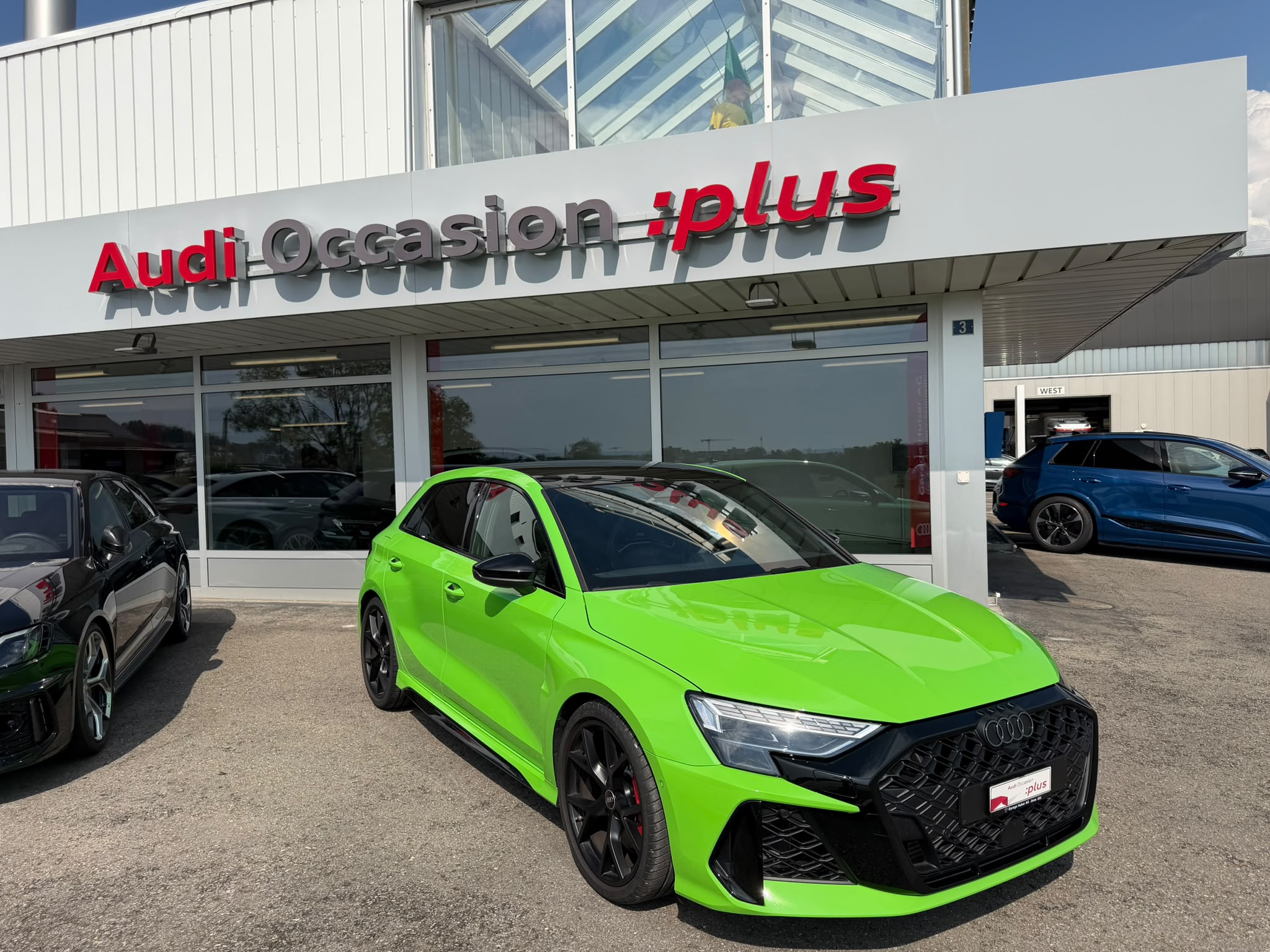 Car photo