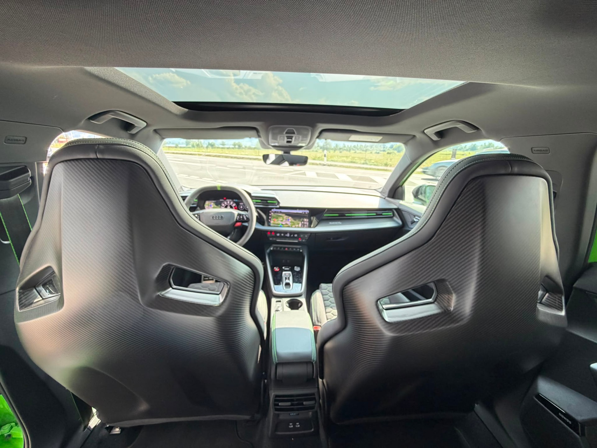 AUDI RS3 Sportback 2.5 TSI quattro S-tronic-image-9