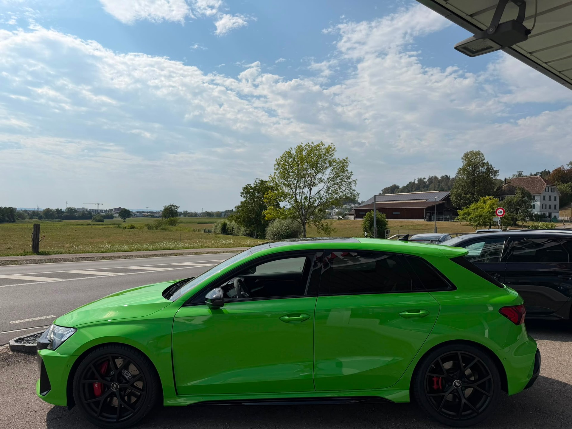 AUDI RS3 Sportback 2.5 TSI quattro S-tronic-image-5