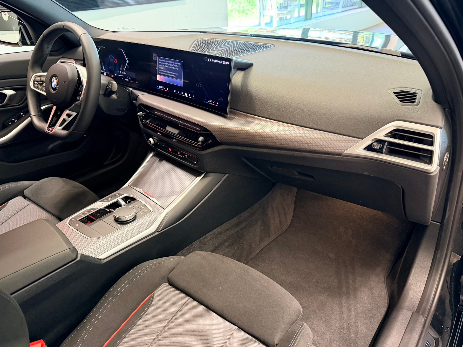 BMW 330i Touring xDrive Steptronic M Sport Pro-image-16