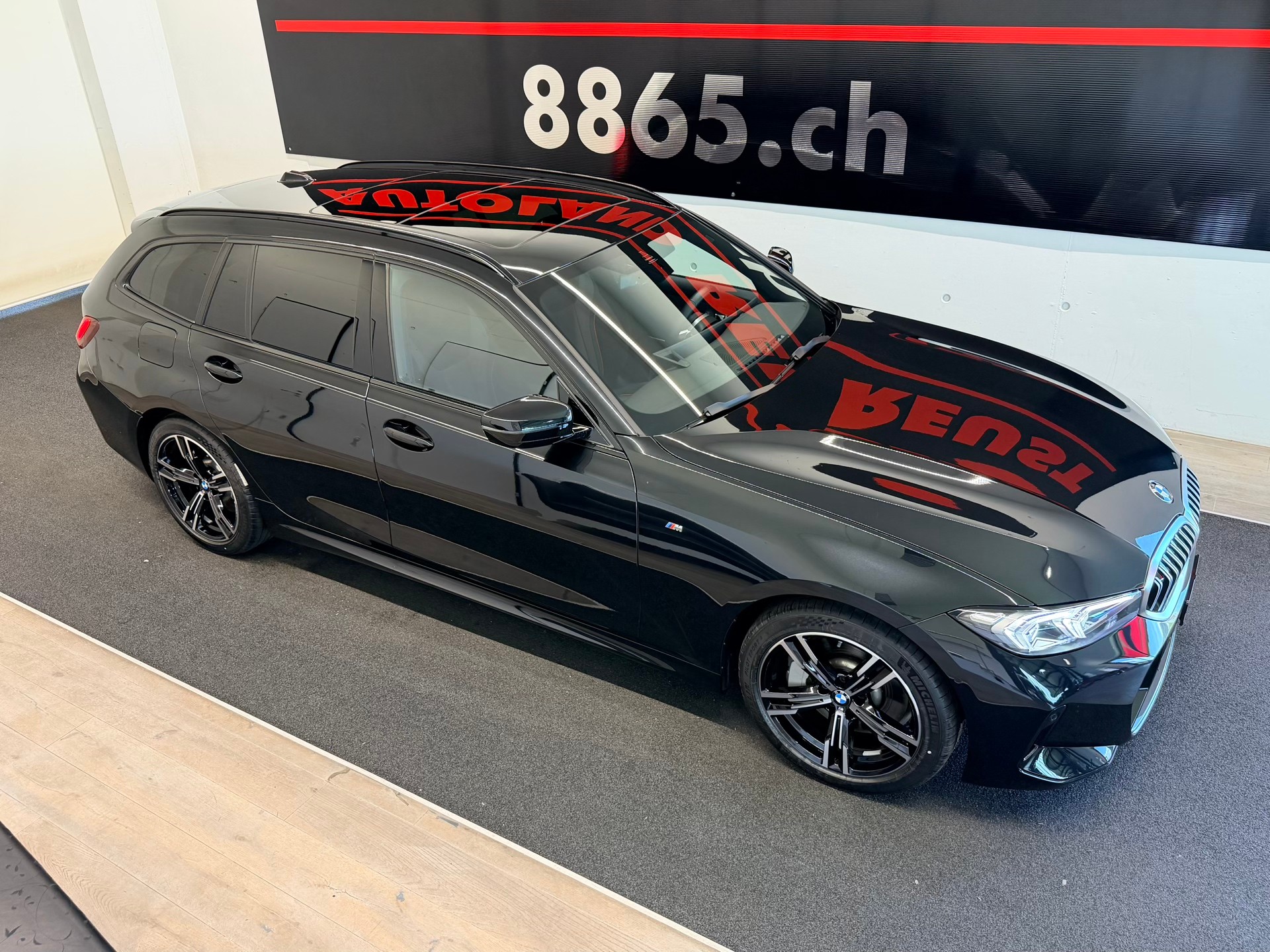 BMW 330i Touring xDrive Steptronic M Sport Pro-image-4