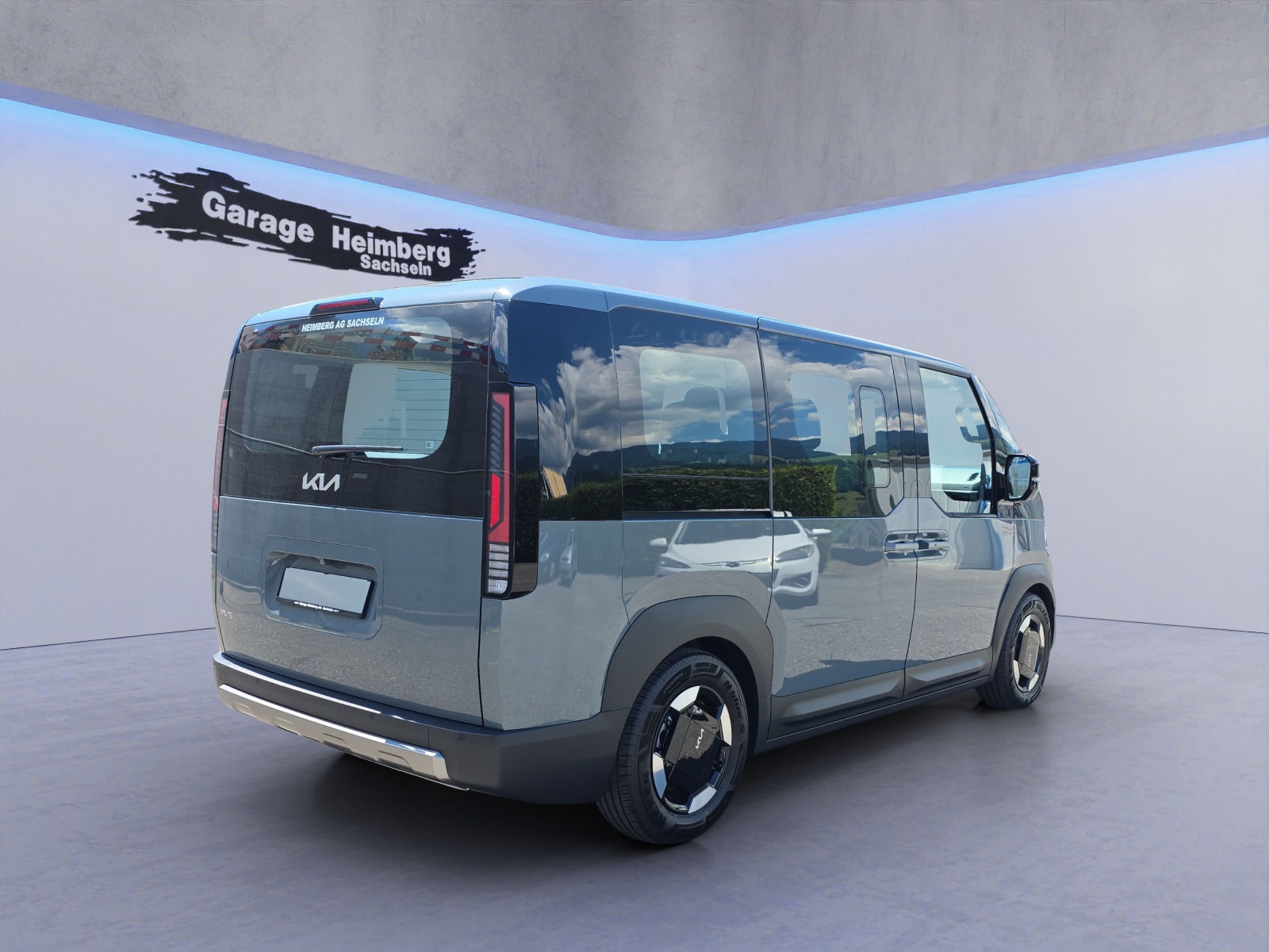 KIA PV5 Passenger 71.2 kWh Plus-image-4