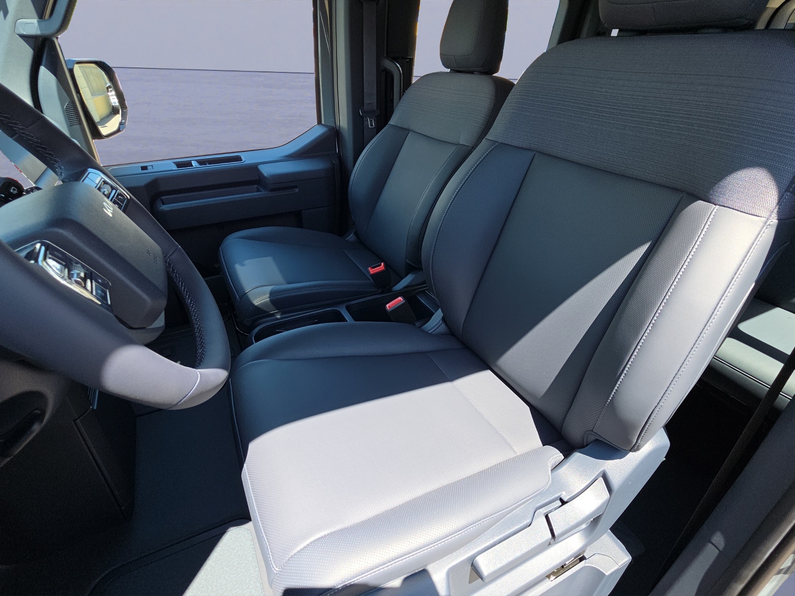 KIA PV5 Passenger 71.2 kWh Plus-image-8