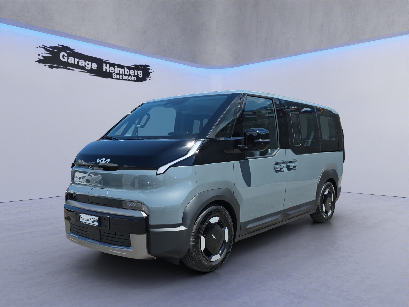 KIA PV5 Passenger 71.2 kWh Plus-image-0