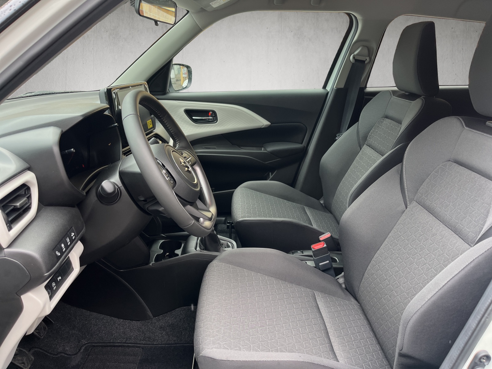 SUZUKI Swift 1.2 Compact+ Hybrid 4x4-image-6