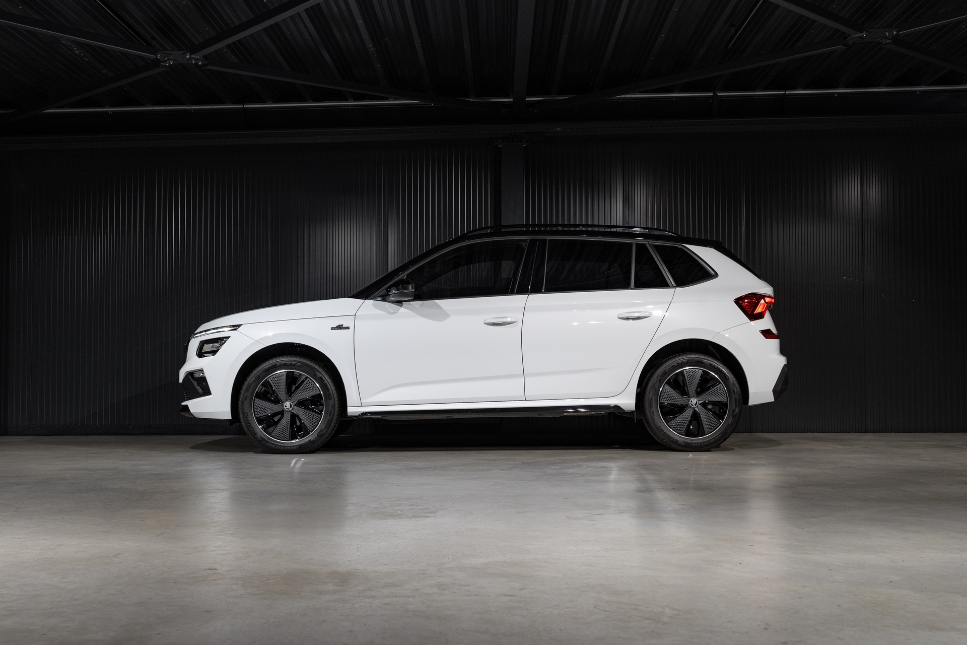SKODA Kamiq 1.5 TSI Monte Carlo DSG-image-2