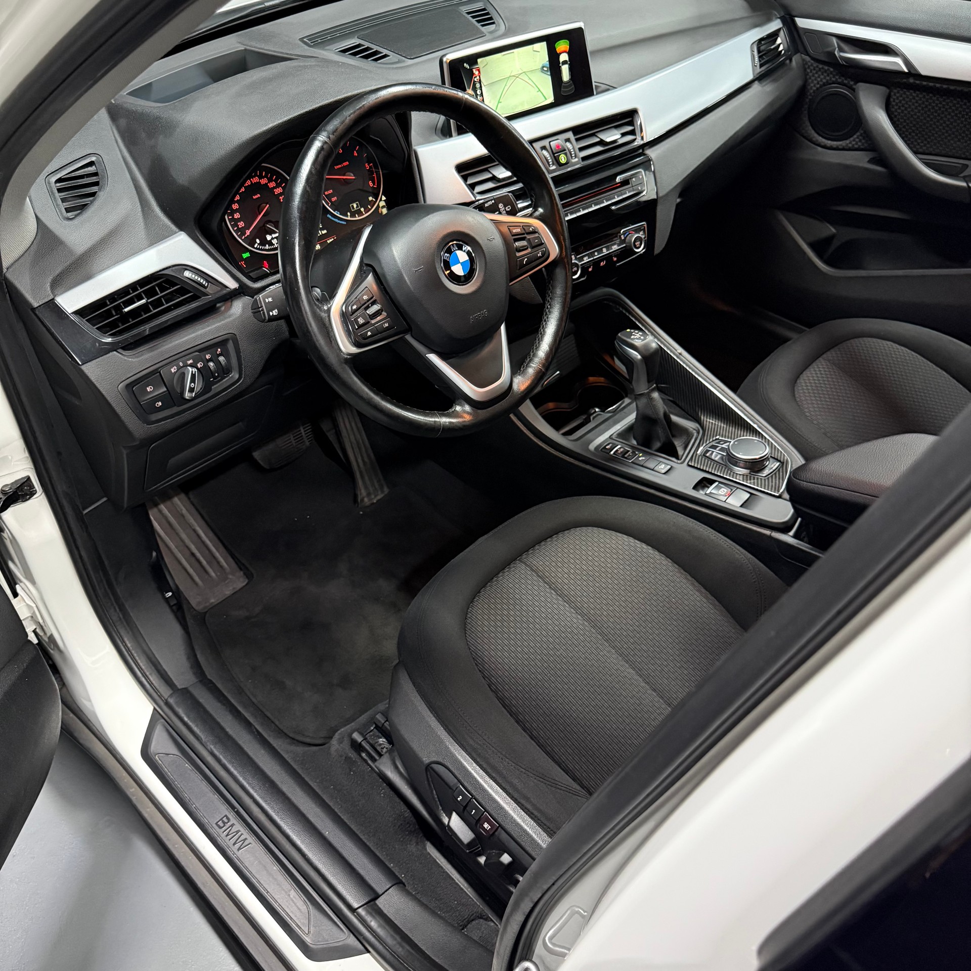BMW X1 xDrive 20d Steptronic-image-8
