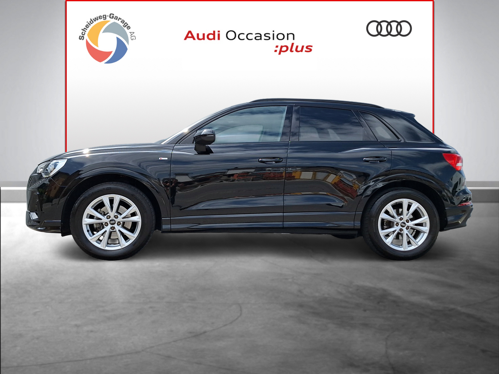 AUDI Q3 35 TFSI S line S-tronic-showroom-element-2
