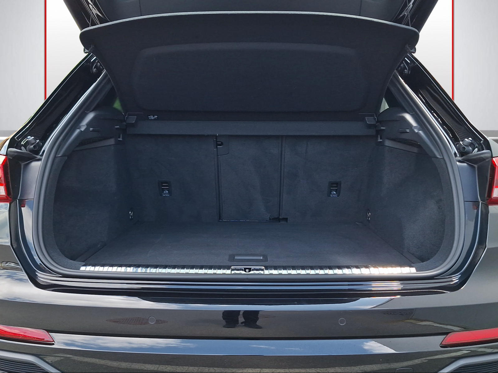 AUDI Q3 35 TFSI S line S-tronic-image-11