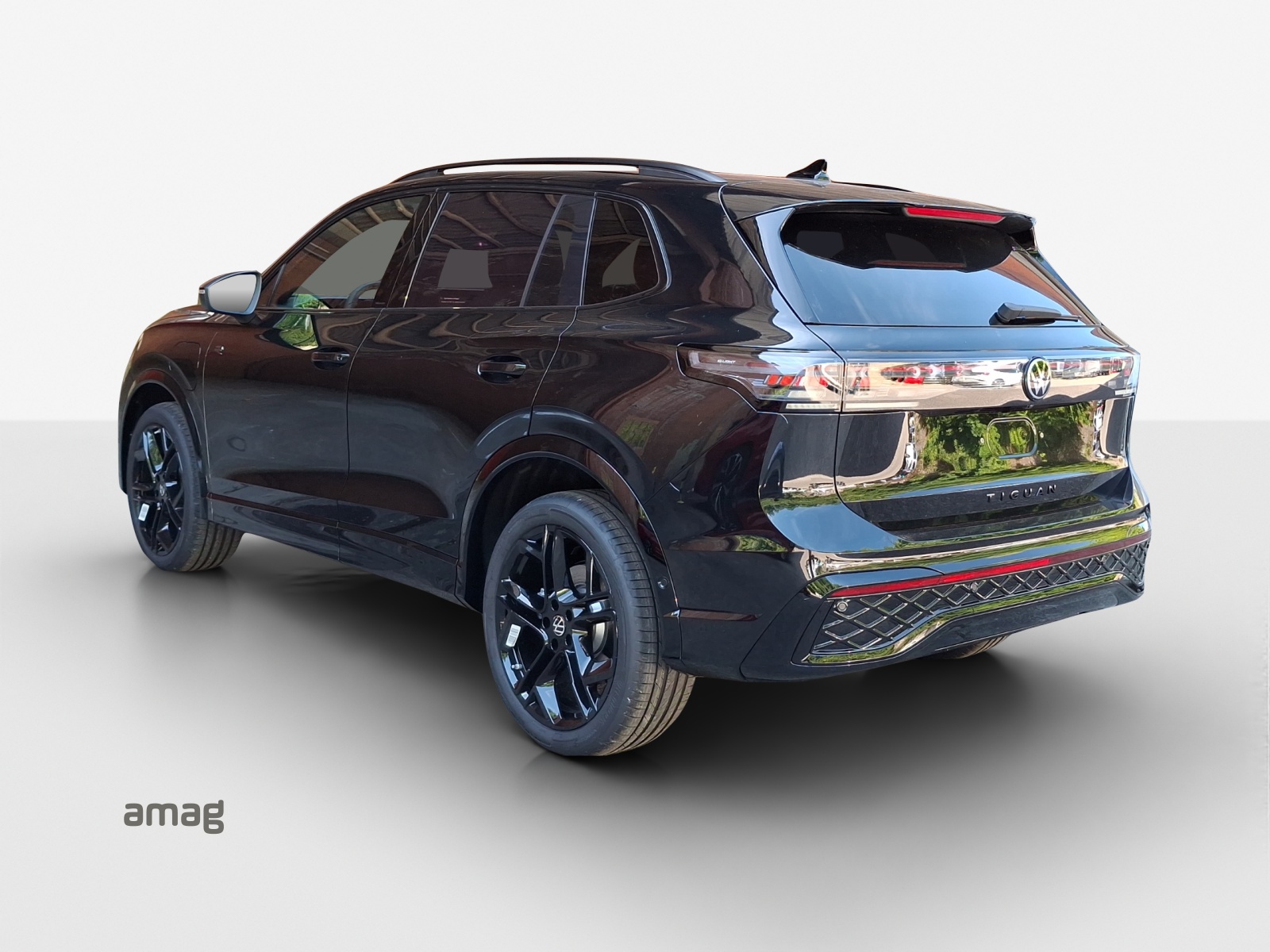 VW Tiguan 1.5 TSI evo2 eHybrid R-Line DSG-image-2