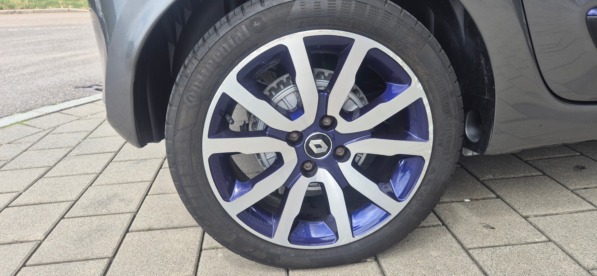 RENAULT Design Edition 0.9 TCe 90 Iconic-image-8