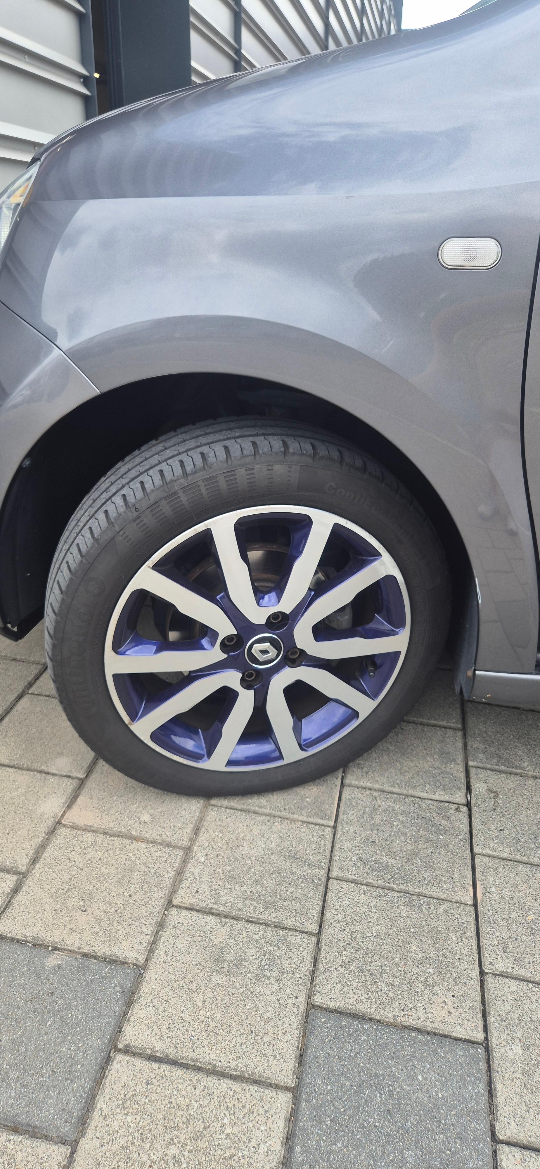 RENAULT Design Edition 0.9 TCe 90 Iconic-image-9